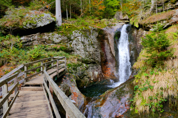 Bayerischer Wald, schönster Wanderweg zum Wasserfall Hochfall in Bodenmais