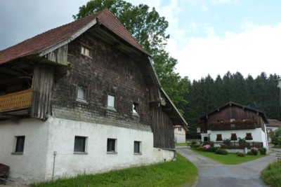 Historisches Bauernhaus in Dösingerried im Naturpark Bayerischer Wald